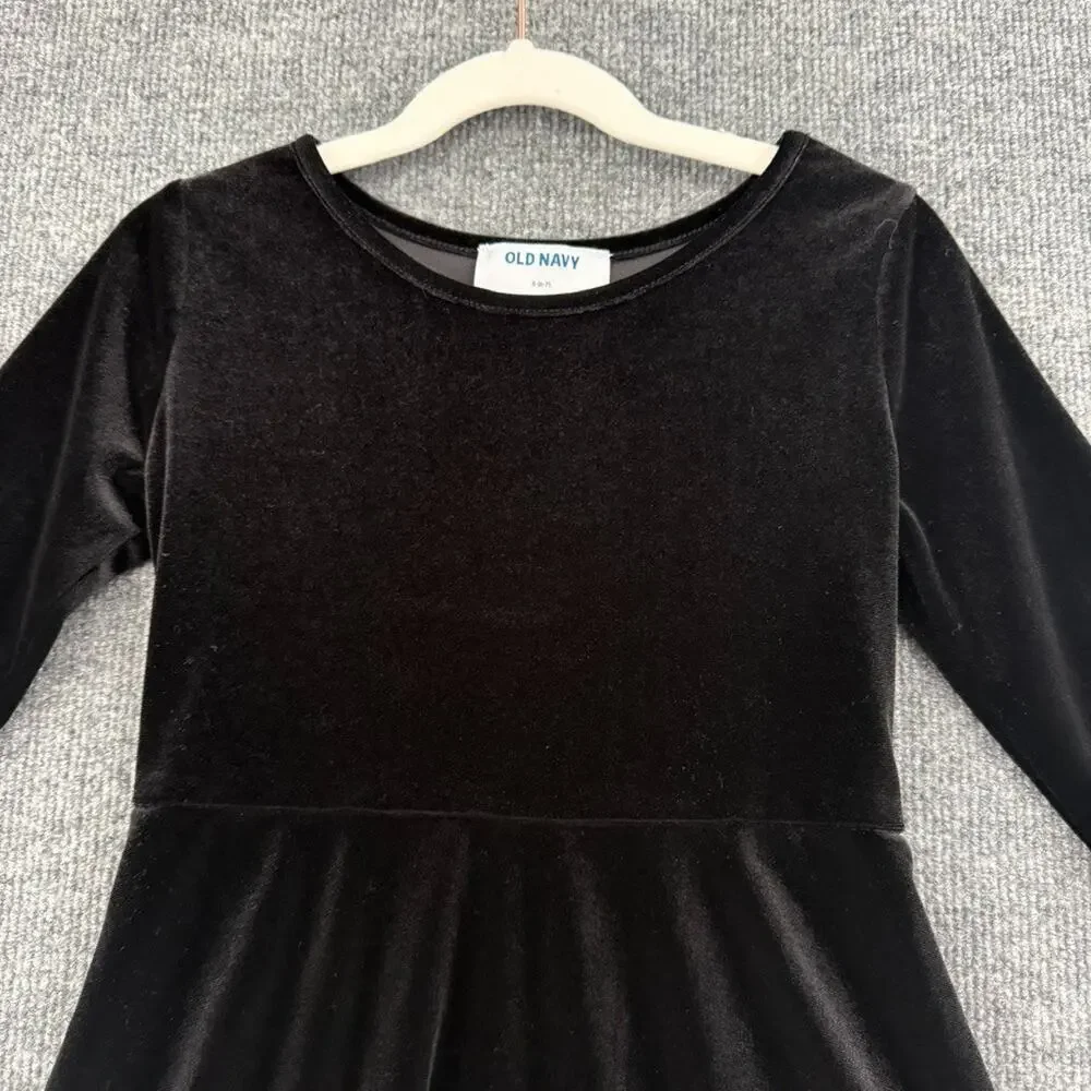 Old Navy Girls Black Velour Fit & Flare Dress Size 6/7 Holiday Twirly Velvet
